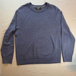 Banana Republic Men's Crewneck Sweater in Navy Blue